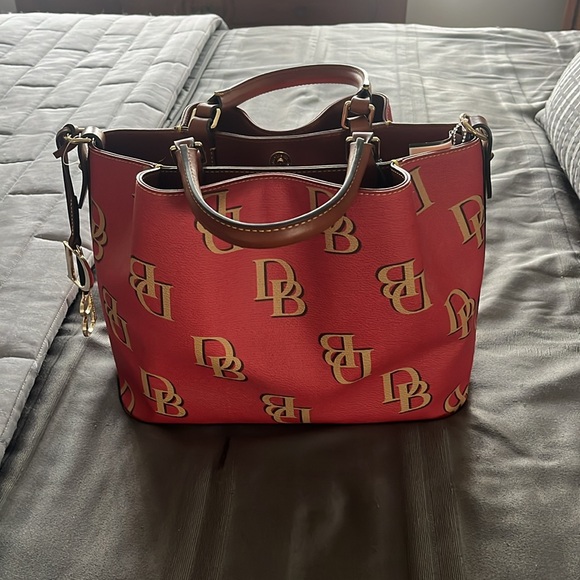Authentic Dooney and Bourke new - Picture 5 of 6